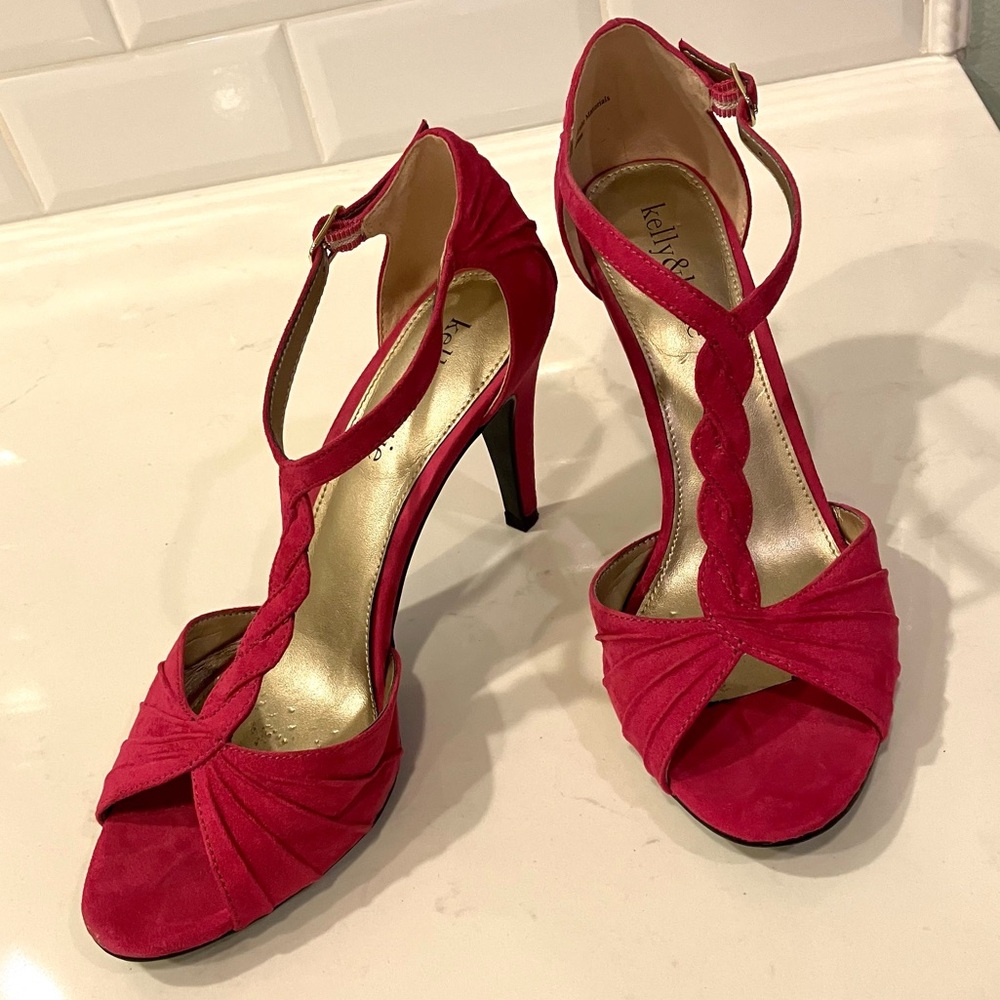 Kelly & Katie Christa Suede Strappy Heels in fuchsia pink, size 8